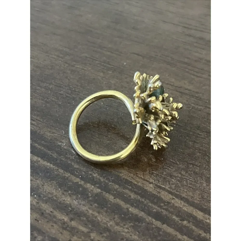 Vintage Gold Cluster With Jade Bead Ring Gold Tone/plated Size 5.5